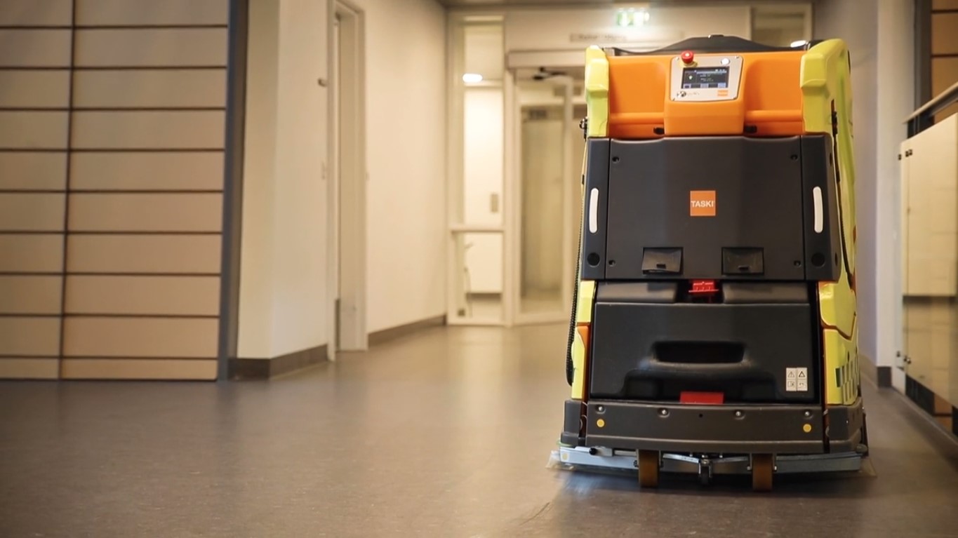 TASKI Swingobot 2000 In Use